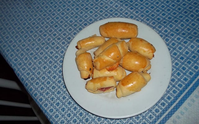 Enroladinho de presunto e queijo