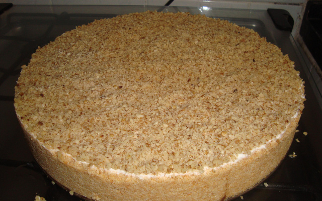 Torta de chocolate branco e nozes