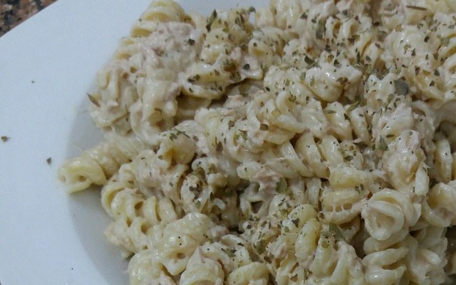 Macarrão com atum