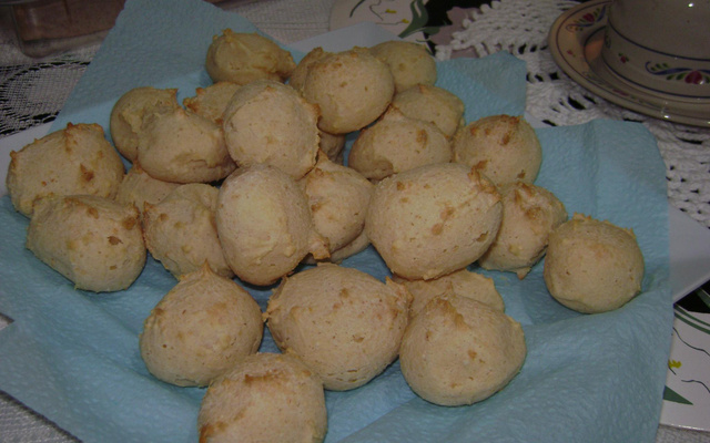 Pão de queijo mega prático sem forminhas
