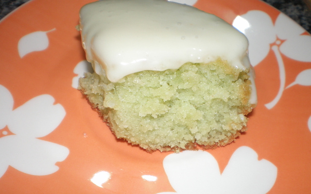 Bolo prático de limão