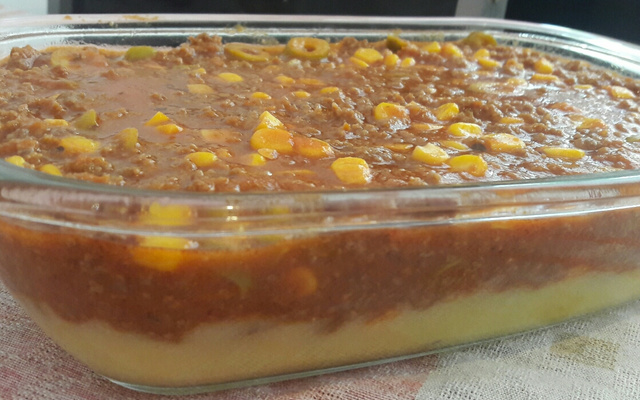 Angu com molho da Mari