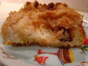 Cuca de coco e ameixa preta - Oma Rosa