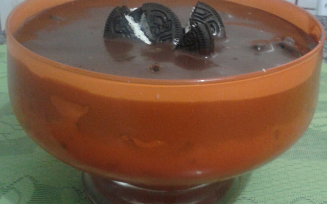 Pavê de chocolate branco com Negresco