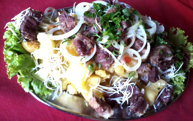 Almôndega meio a meio (carne moída e linguiça de churrasco)