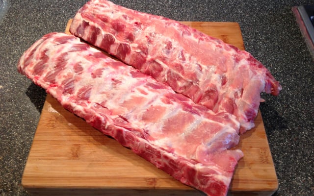 Costela de porco ao molho barbecue (estilo americano)