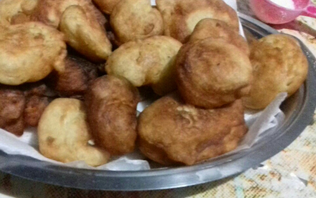 Bolinho de chuva da crise (por Lory)