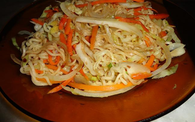 Yakissoba by Amandica