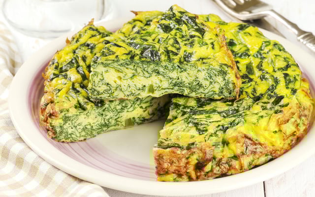 Torta de quinoa com escarola