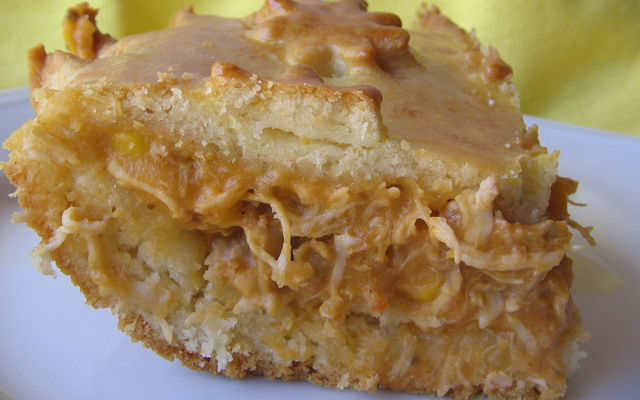 Torta com massa de requeijão