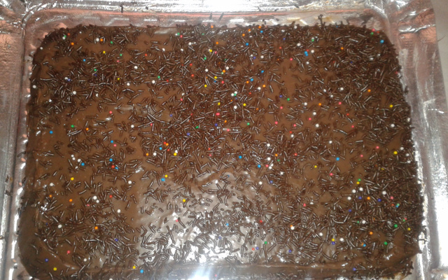 Bolo úmido de chocolate