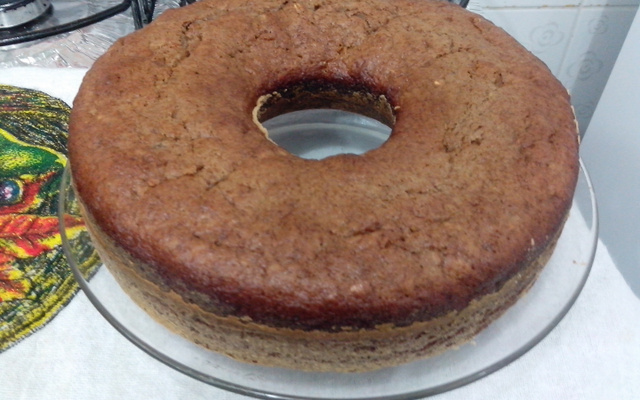 Bolo de banana e granola