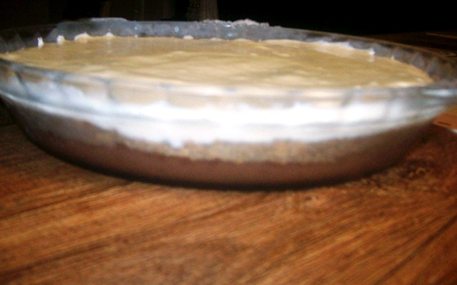 Mousse de limão com chocolate e biscoito