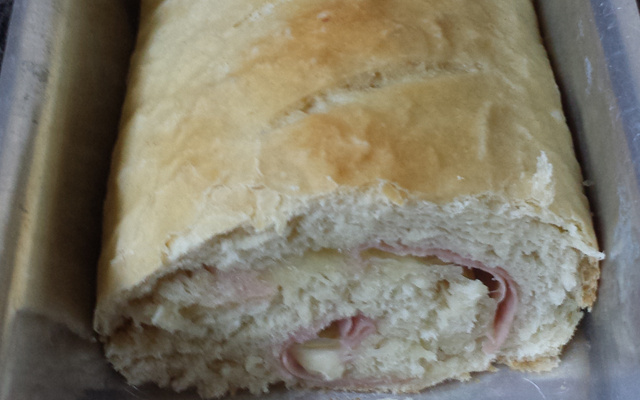 Pão de batata recheado