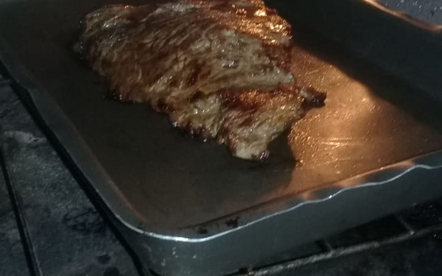 Churrasco de fogão (Fraldinha na frigideira)