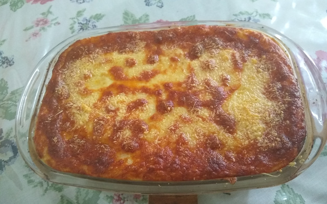 Escondidinho de aipim com carne moída