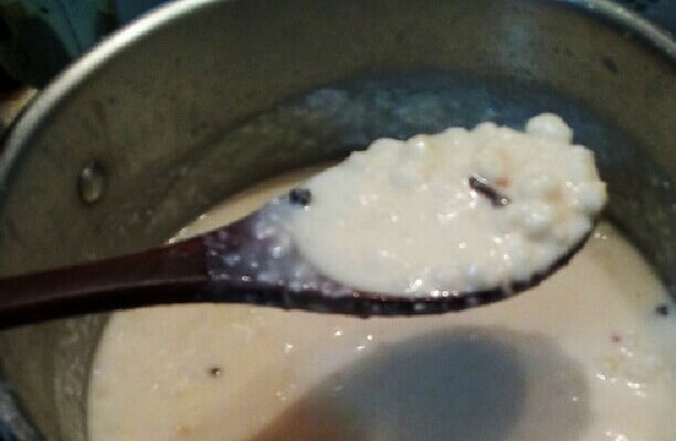 Canjica branca cremosa (Mungunzá)