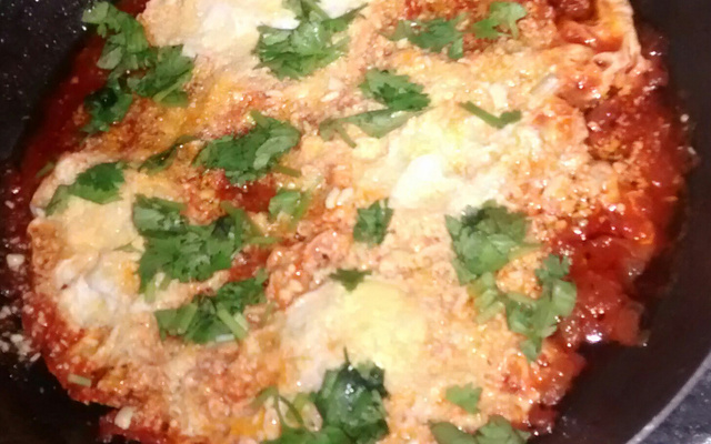 Ovo Pochê ao Molho de Tomate