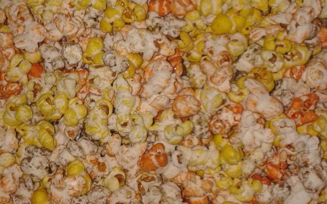 Pipoca doce colorida