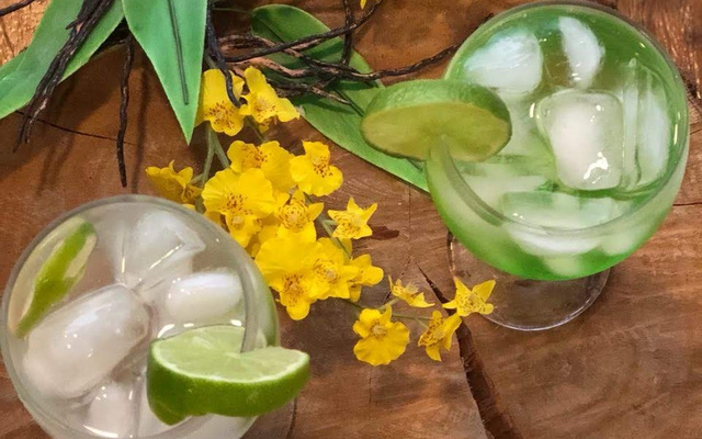 Gin de maçã verde ou limão (xarope)