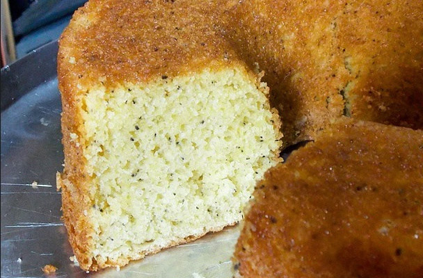 Bolo de maracujá de liquidificador da márcia