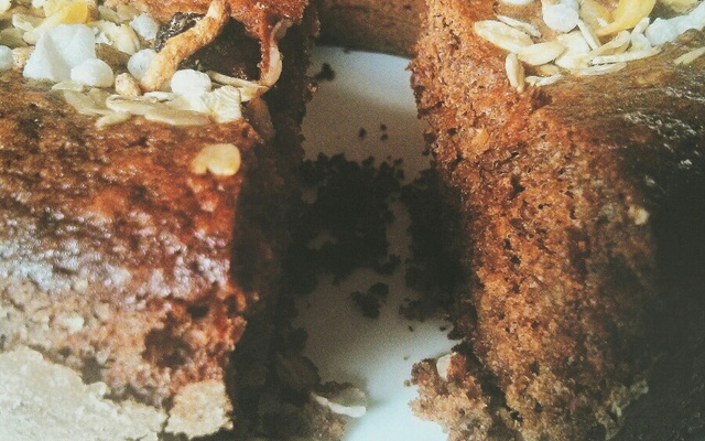 Bolo de aveia e açúcar mascavo