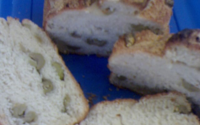 Pão de alho com azeitonas