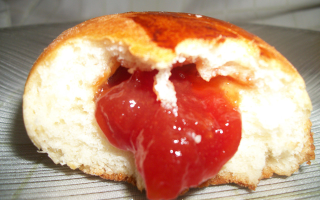 Pãozinho com goiabada