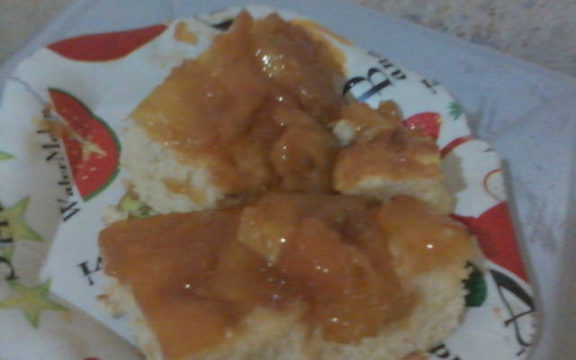 Bolo Caramelado de Abacaxi