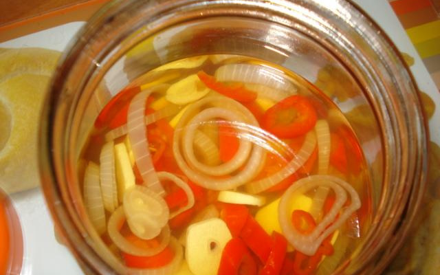 Conserva de pimenta dedo-de-moça