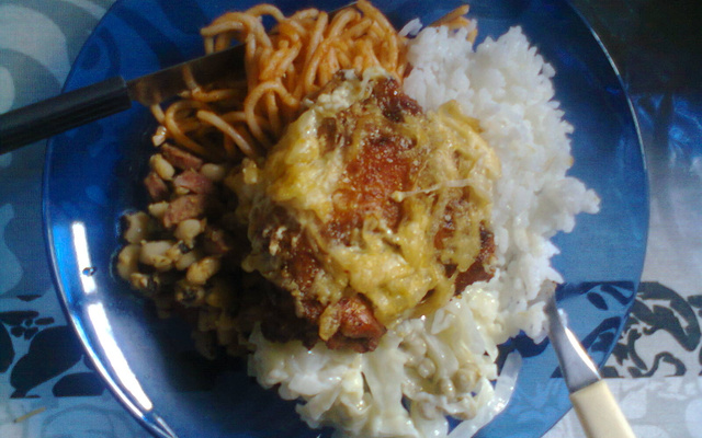 Frango assado com creme de cebola e maionese