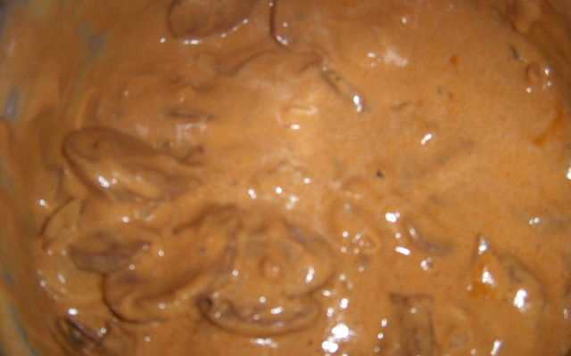 Estrogonofe de linguiça calabresa e champignon