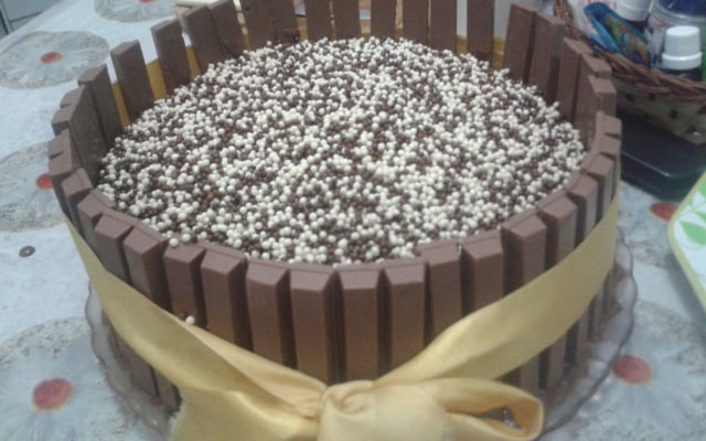 Bolo barril de confete