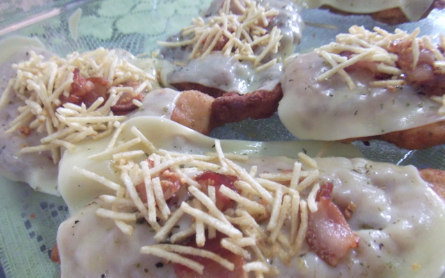 Filé de frango à milaneza com cobertura crocante