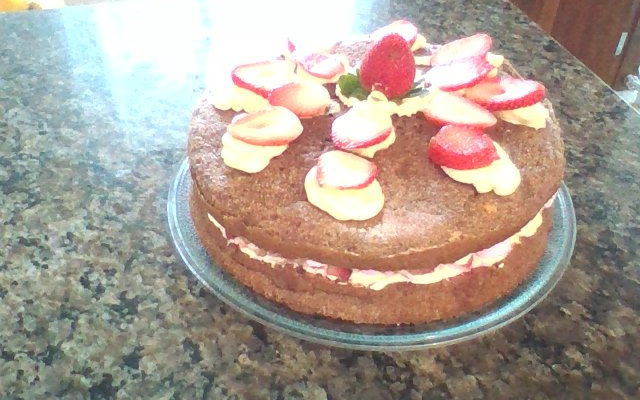 Torta de morango com nata