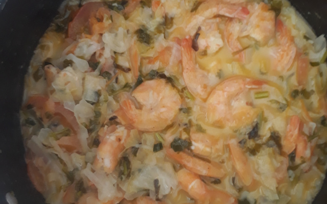 Moqueca de camarão simples