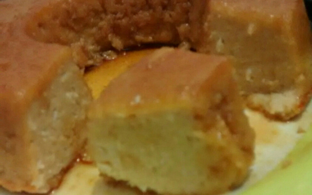 Pudim de pão com leite condensado