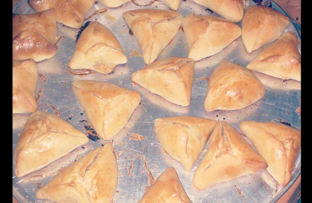 Esfiha de frango simples, barata e rápida