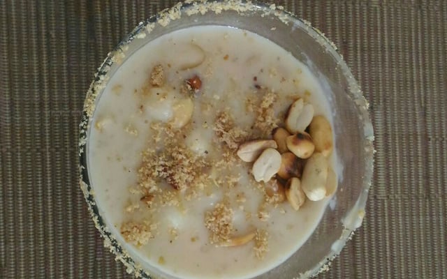 Canjica com amendoim