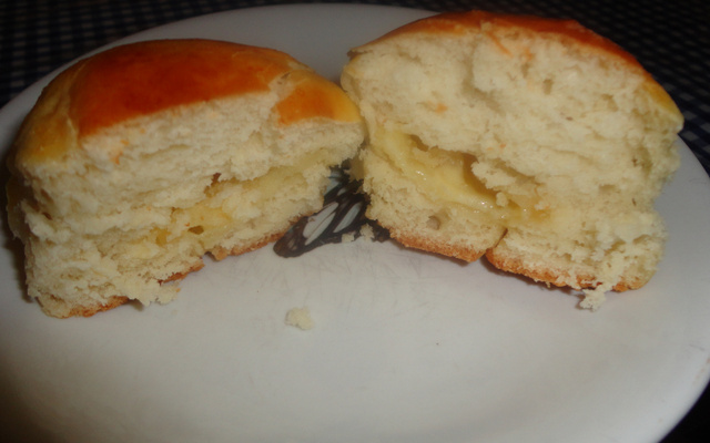 Pão de batata recheado