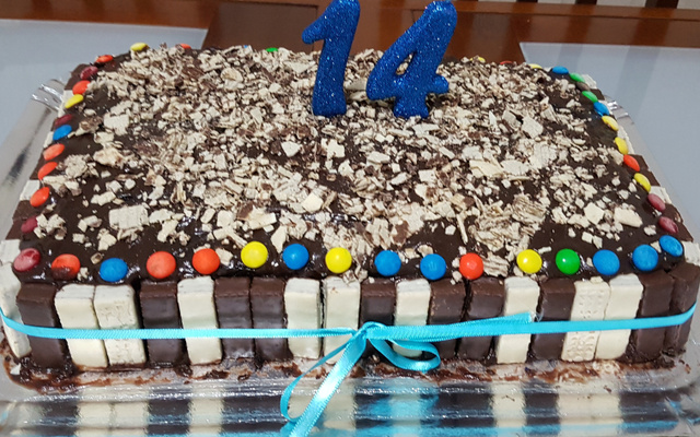 Bolo de festa simples