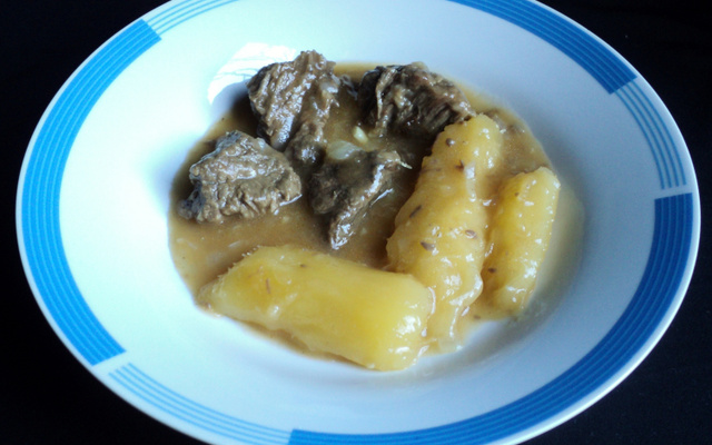 Carne de panela com mandioca