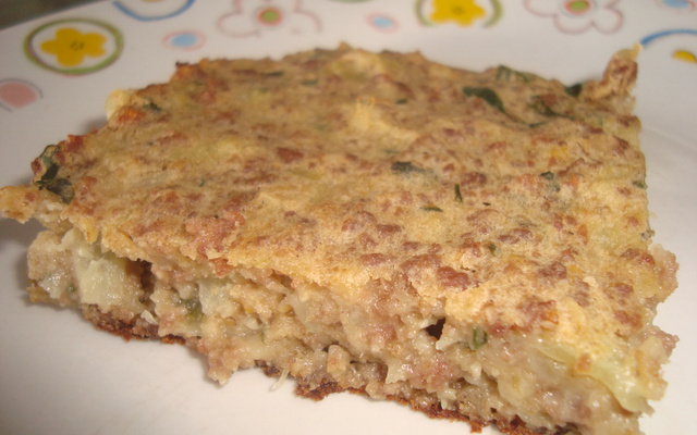 Torta de carne moída com massa de chuchu