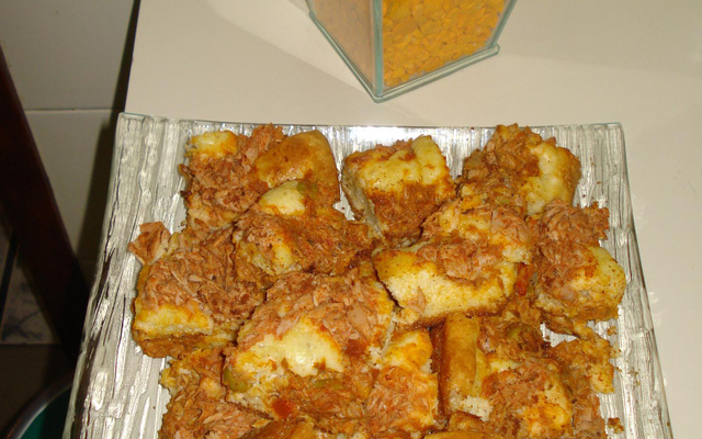 Bolo salgado de atum