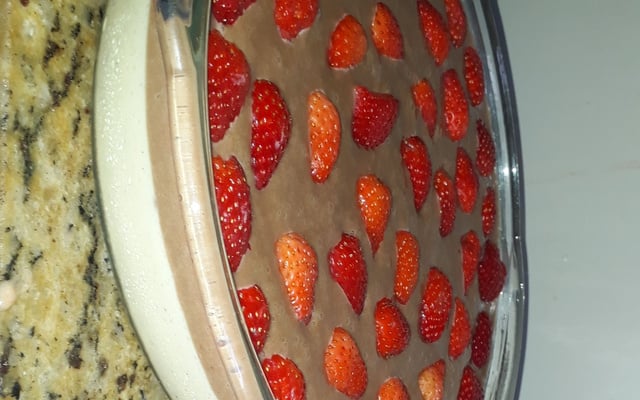 Mousse de maracujá e chocolate