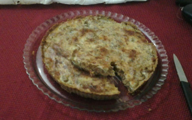 Quiche de queijo e presunto com massa de bolacha água e sal