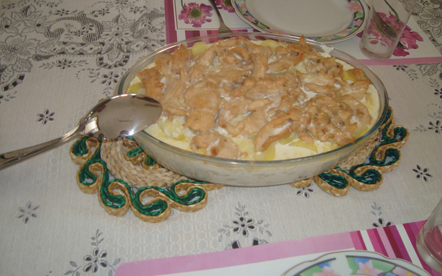 Frango cremoso com batata