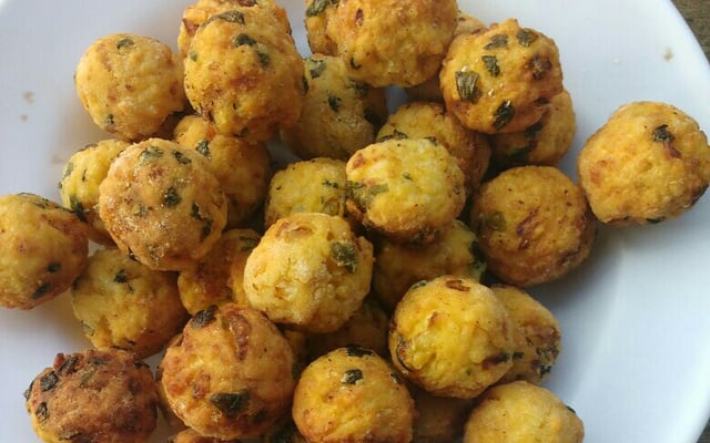 Bolinho de arroz simples da Valéria