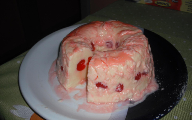 Torta de cereja gelada