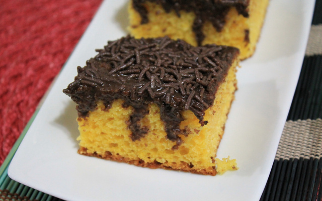 Bolo de Cenoura com Chocolate